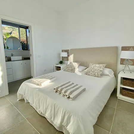 Casa Lava Luminosa Y Con Magníficas Vistas *