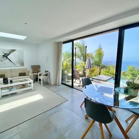 Casa Lava Luminosa Y Con Magnificas Vistas La Orotava