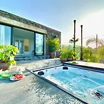 Casa Lava Luminosa Y Con Magnificas Vistas 度假居